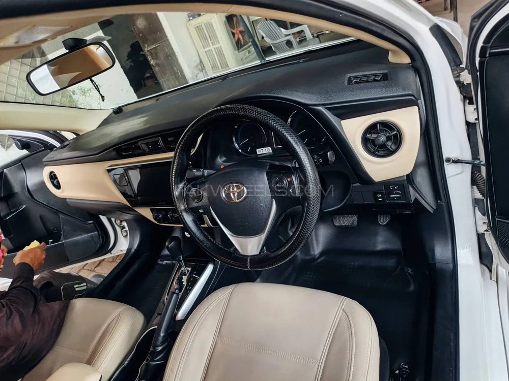 Toyota Corolla 2022 for Sale in Gujrat Toyota Corolla 2022 for Sale in Gujrat Image-8