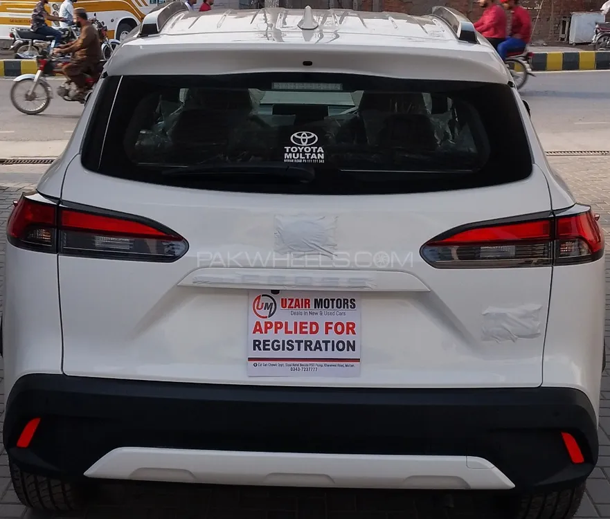 Toyota Corolla Cross 2024 for Sale in Multan Toyota Corolla Cross 2024 for Sale in Multan Image-4