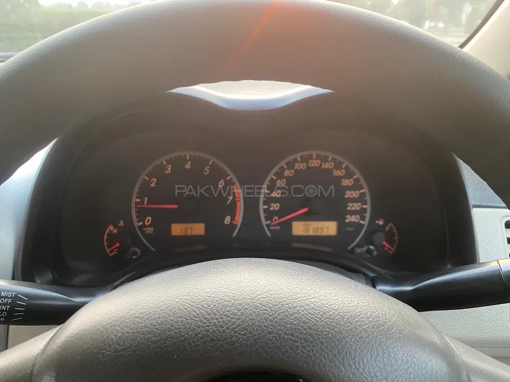 Toyota Corolla 2011 for Sale in Lahore Toyota Corolla 2011 for Sale in Lahore Image-10