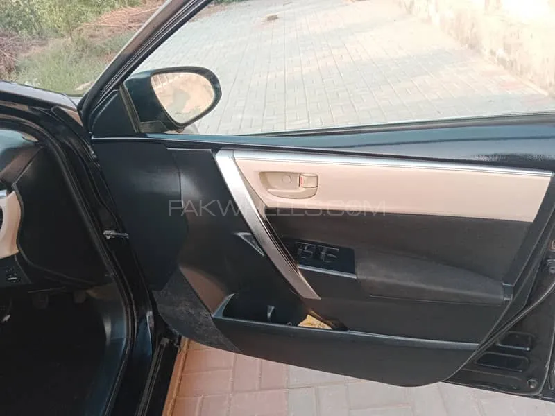 Toyota Corolla 2016 for Sale in Sheikhupura Toyota Corolla 2016 for Sale in Sheikhupura Image-1