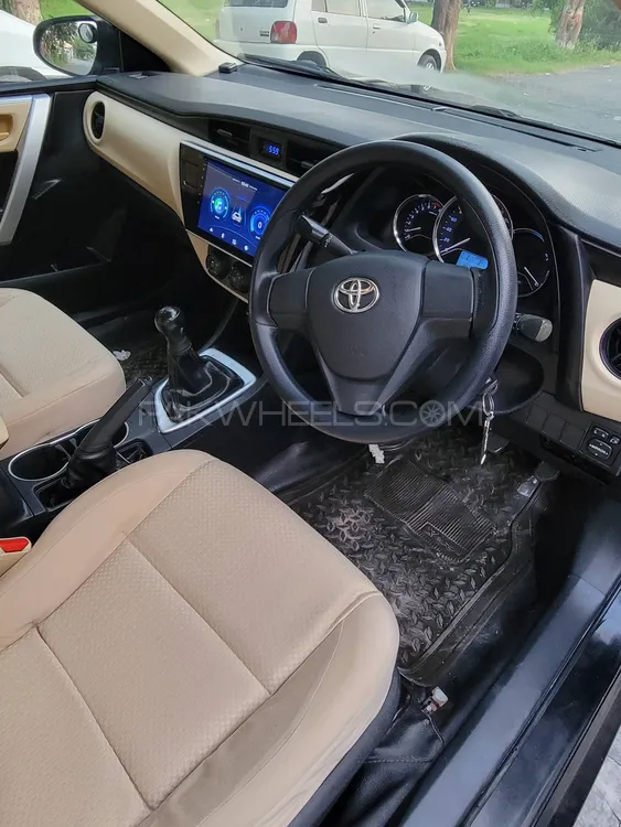 Toyota Corolla 2018 for Sale in Lahore Toyota Corolla 2018 for Sale in Lahore Image-12