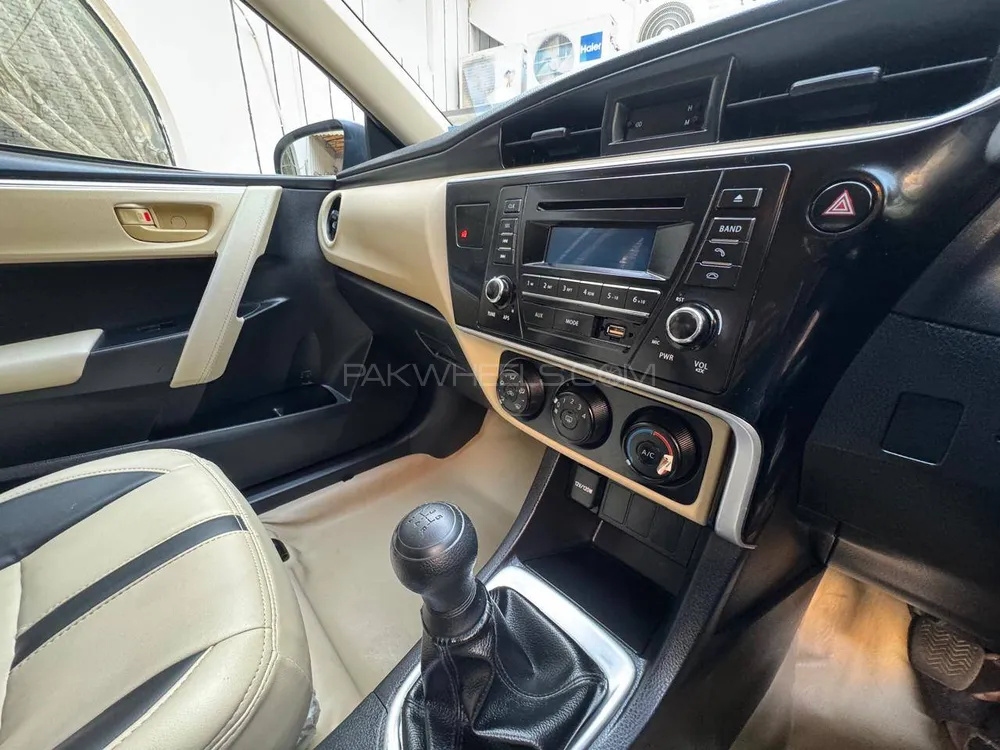 Toyota Corolla 2019 for Sale in Multan Toyota Corolla 2019 for Sale in Multan Image-8