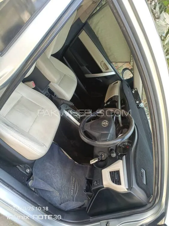 Toyota Corolla 2015 for Sale in Karachi Toyota Corolla 2015 for Sale in Karachi Image-10