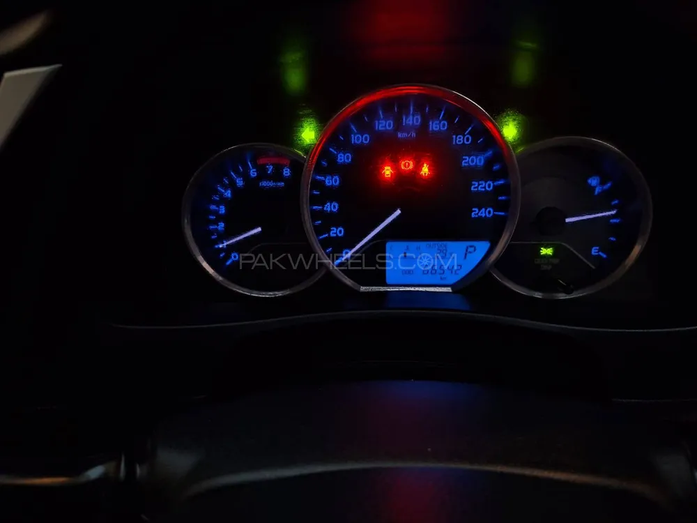 Toyota Corolla 2019 for Sale in Karachi Toyota Corolla 2019 for Sale in Karachi Image-8