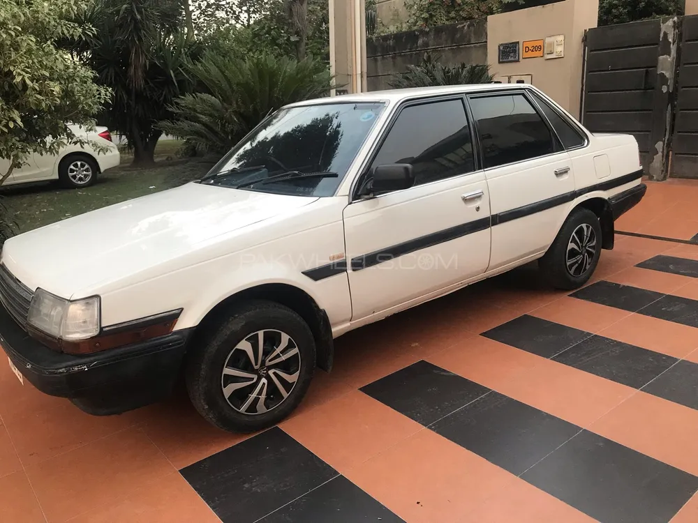 Toyota Corona 1985 for Sale in Lahore Toyota Corona 1985 for Sale in Lahore Image-4