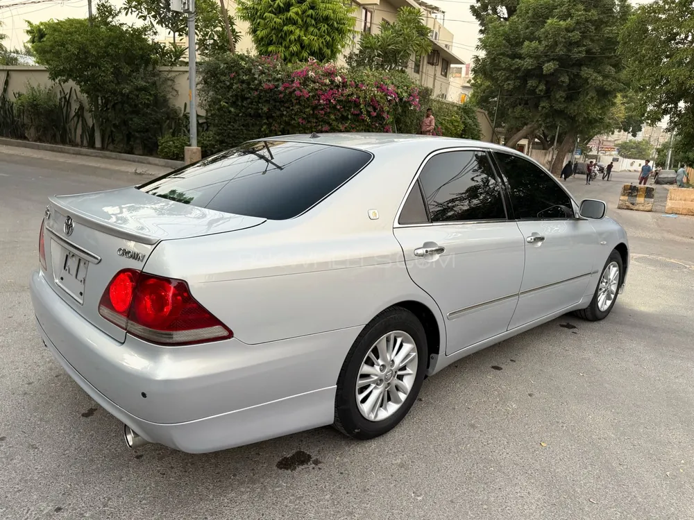 Toyota Crown 2005 for Sale in Karachi Toyota Crown 2005 for Sale in Karachi Image-5