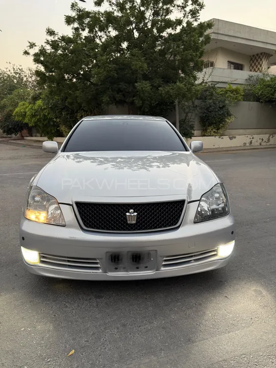 Toyota Crown 2005 for Sale in Karachi Toyota Crown 2005 for Sale in Karachi Image-16