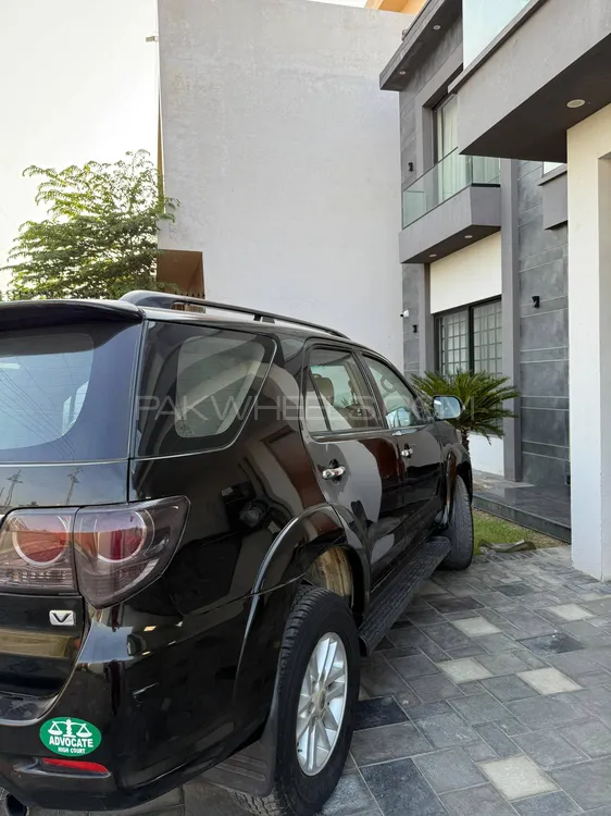 Toyota Fortuner 2013 for Sale in Lahore Toyota Fortuner 2013 for Sale in Lahore Image-10