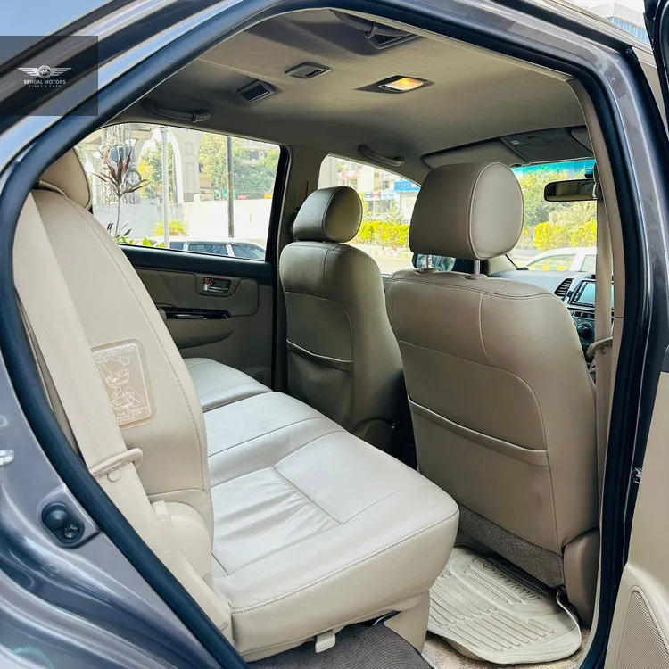 Toyota Fortuner 2014 for Sale in Islamabad Toyota Fortuner 2014 for Sale in Islamabad Image-11