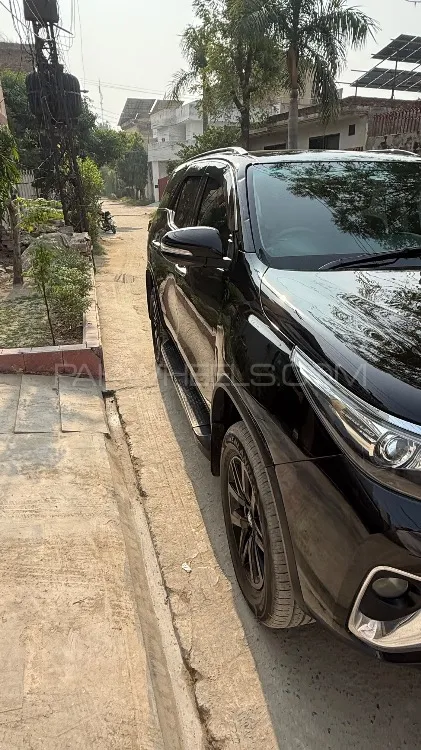Toyota Fortuner 2017 for Sale in Lahore Toyota Fortuner 2017 for Sale in Lahore Image-5