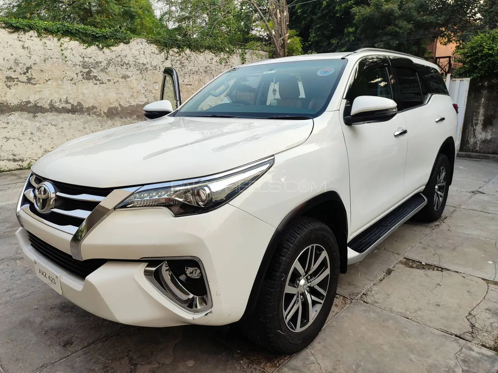 Toyota Fortuner 2018 for Sale in Lahore Toyota Fortuner 2018 for Sale in Lahore Image-7