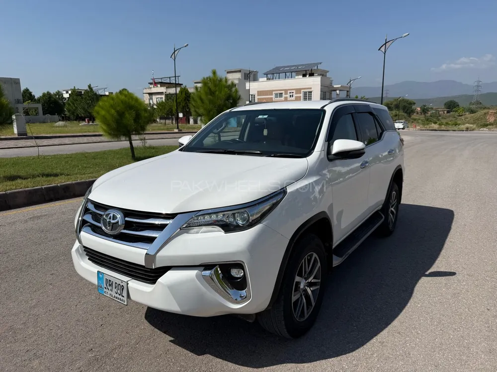 Toyota Fortuner 2018 for Sale in Islamabad Toyota Fortuner 2018 for Sale in Islamabad Image-3