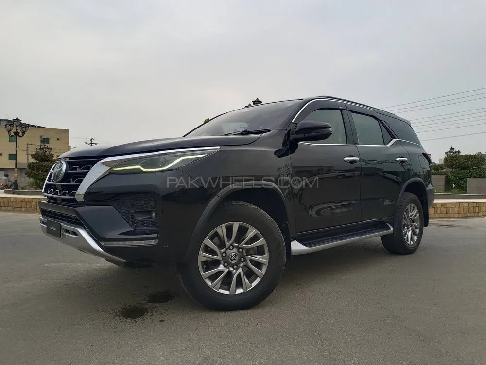Toyota Fortuner 2022 for Sale in Lahore Image-1