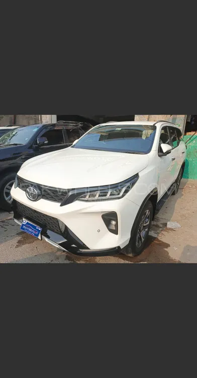 Toyota Fortuner 2022 for Sale in Lahore Toyota Fortuner 2022 for Sale in Lahore Image-2