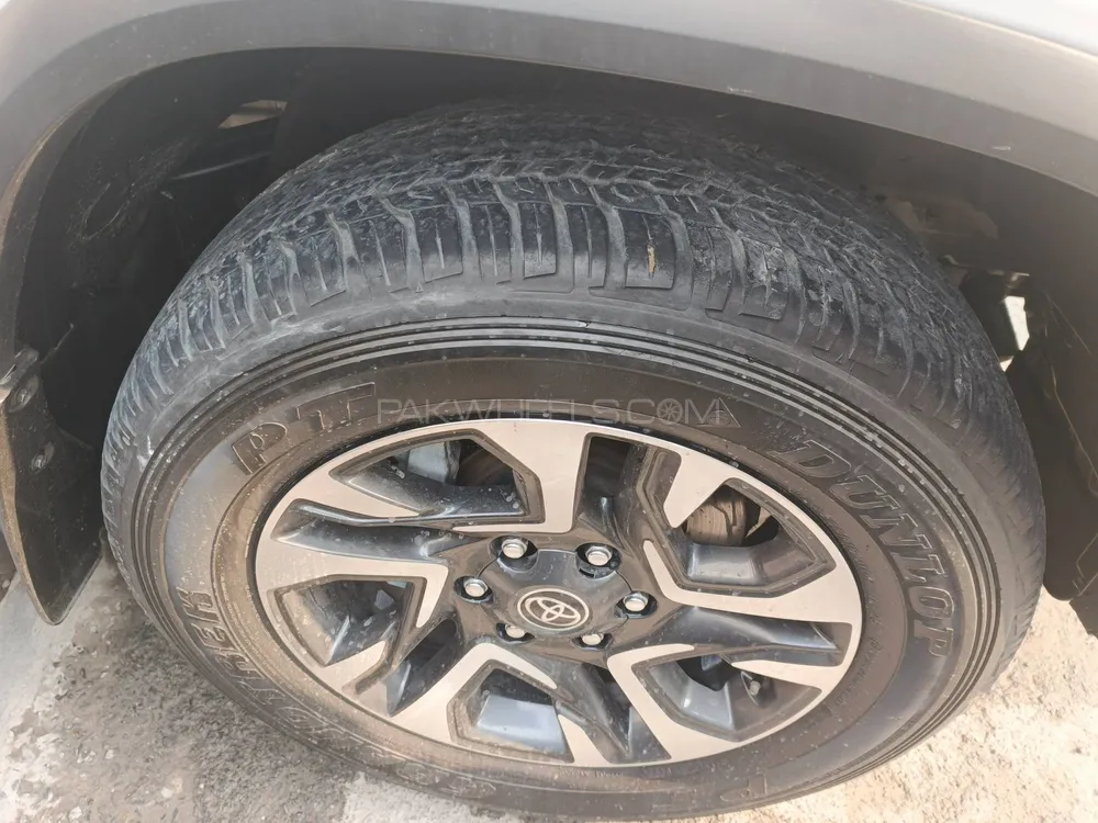 Toyota Fortuner 2022 for Sale in Lahore Toyota Fortuner 2022 for Sale in Lahore Image-4