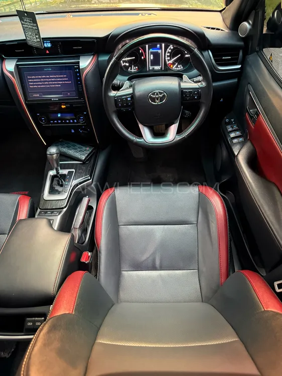 Toyota Fortuner 2023 for Sale in Lahore Toyota Fortuner 2023 for Sale in Lahore Image-11