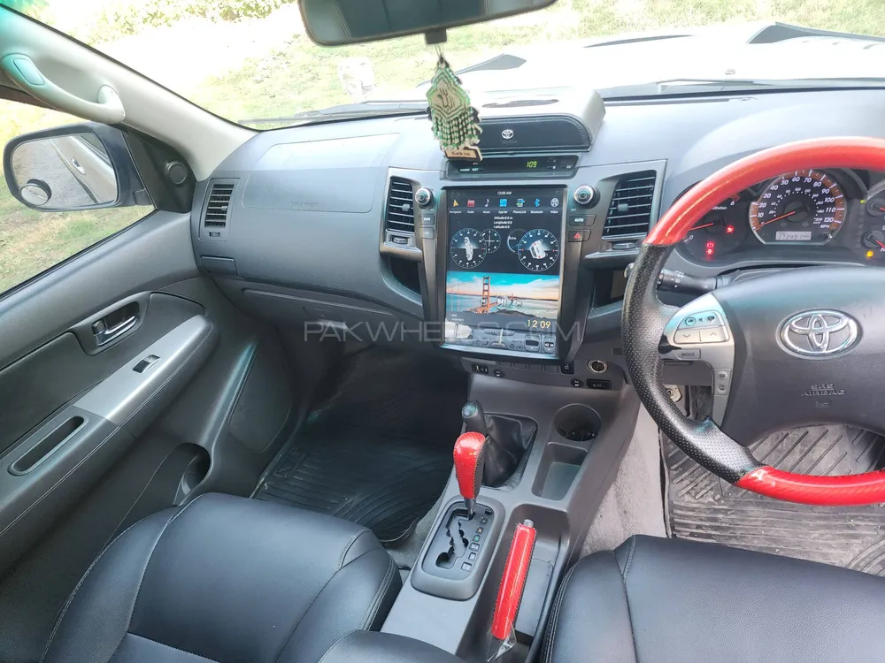 Toyota Hilux 2012 for Sale in Rawalpindi Toyota Hilux 2012 for Sale in Rawalpindi Image-7