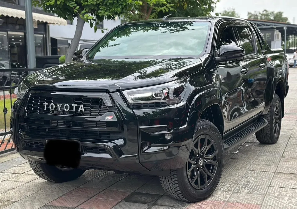 Toyota Hilux 2024 for Sale in Sialkot Toyota Hilux 2024 for Sale in Sialkot Image-1