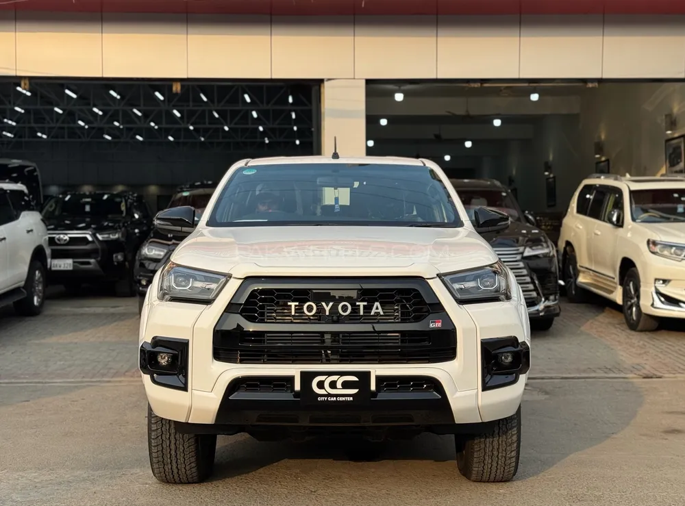 Toyota Hilux 2025 for Sale in Lahore Toyota Hilux 2025 for Sale in Lahore Image-1