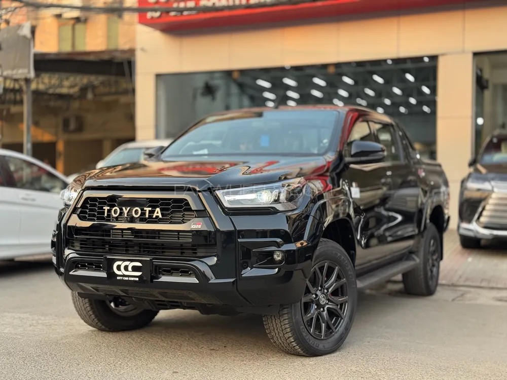 Toyota Hilux 2025 for Sale in Lahore Toyota Hilux 2025 for Sale in Lahore Image-2