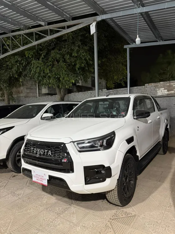 Toyota Hilux 2025 for Sale in Islamabad Toyota Hilux 2025 for Sale in Islamabad Image-1