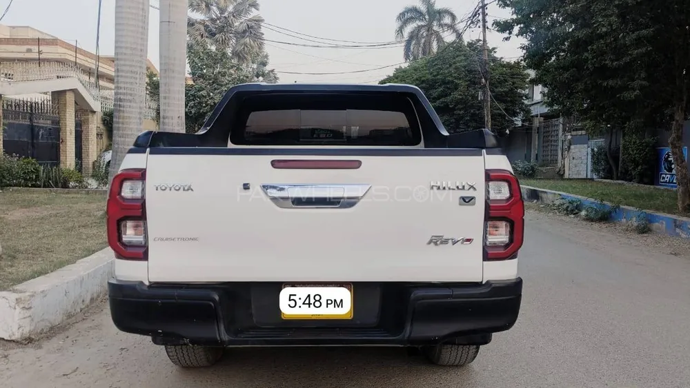 Toyota Hilux 2019 for Sale in Karachi Toyota Hilux 2019 for Sale in Karachi Image-12