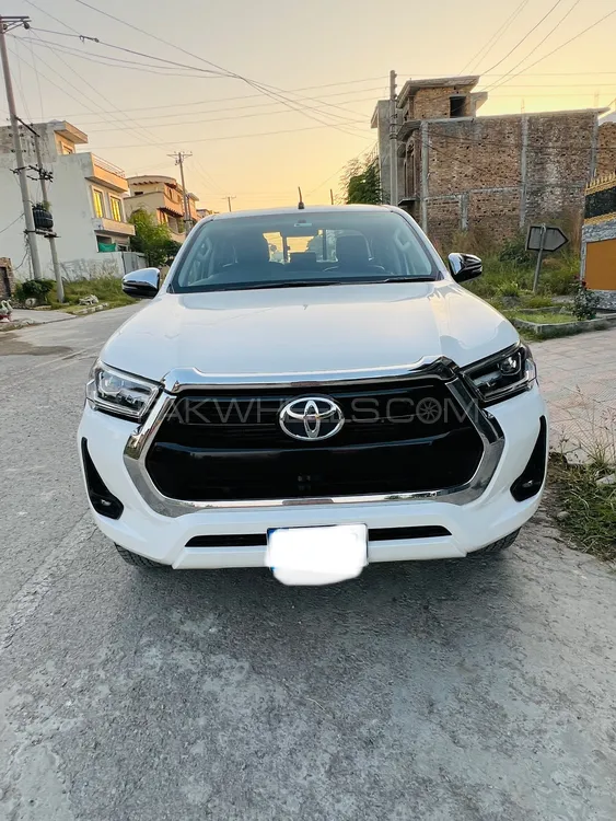 Toyota Hilux 2021 for Sale in Islamabad Toyota Hilux 2021 for Sale in Islamabad Image-1