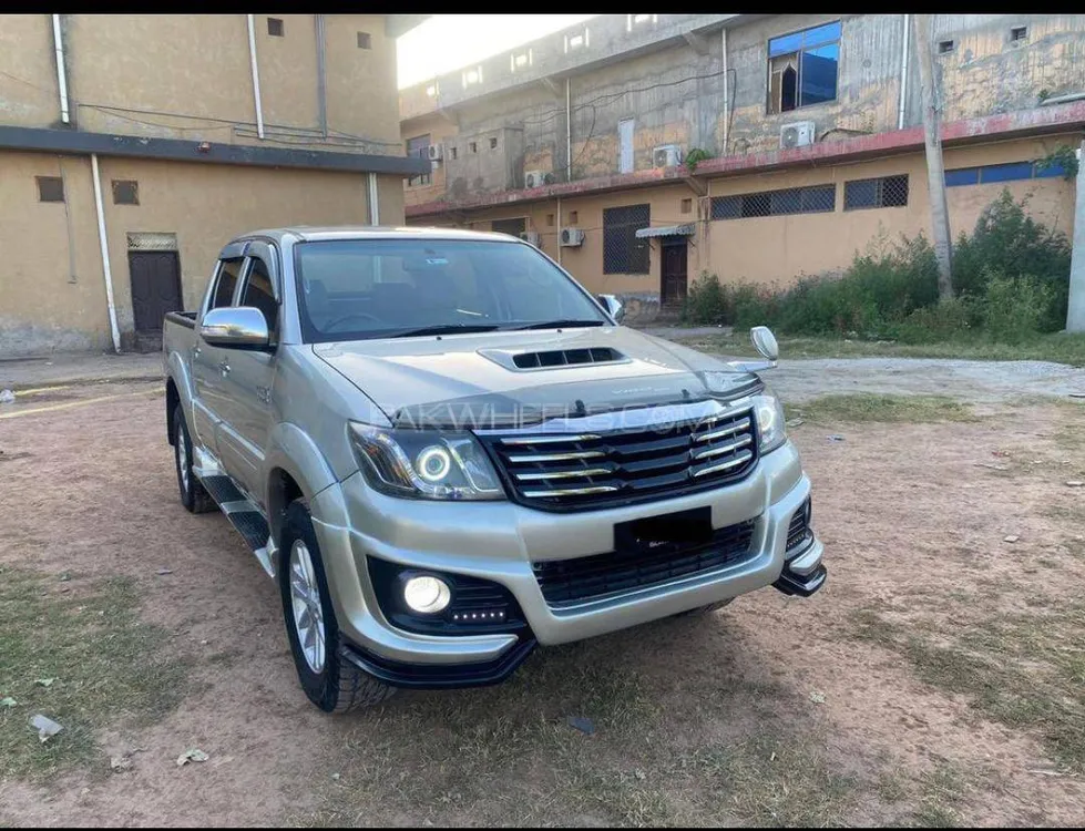 Toyota Hilux 2012 for Sale in Islamabad Toyota Hilux 2012 for Sale in Islamabad Image-1
