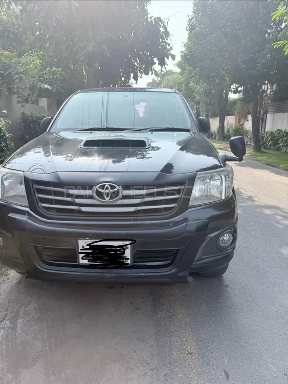 Toyota Hilux 2012 for Sale in Lahore Toyota Hilux 2012 for Sale in Lahore Image-1