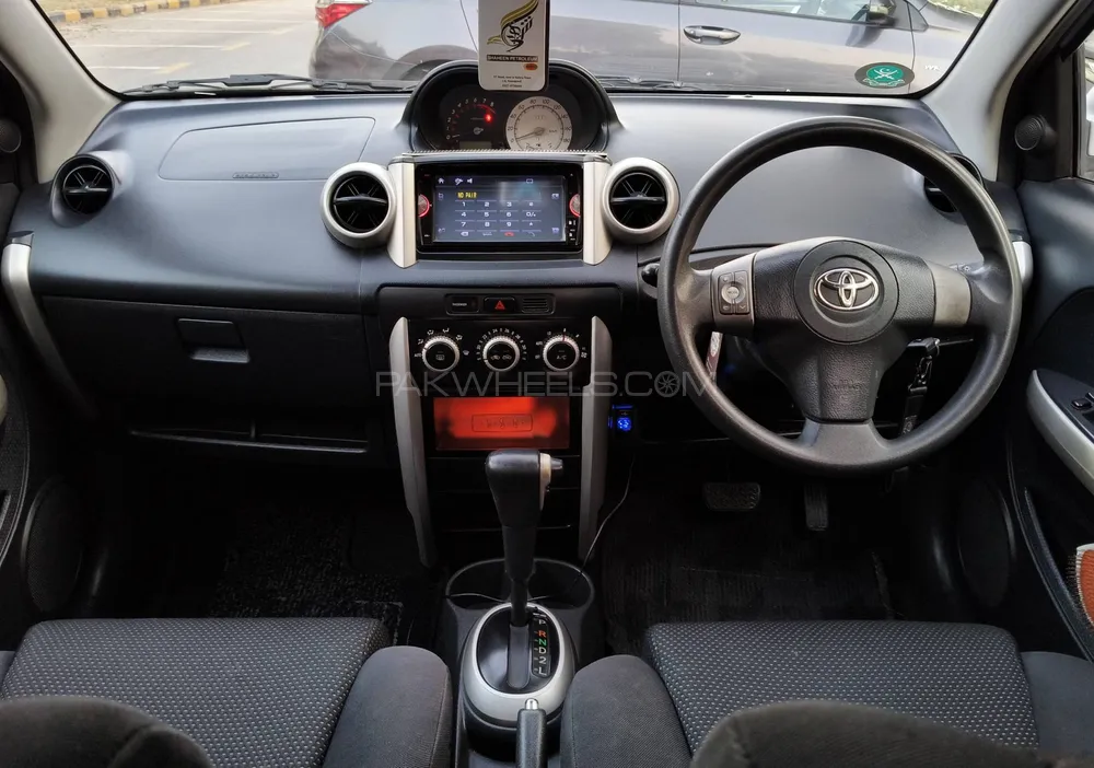 Toyota IST 2004 for Sale in Rawalpindi Toyota IST 2004 for Sale in Rawalpindi Image-10