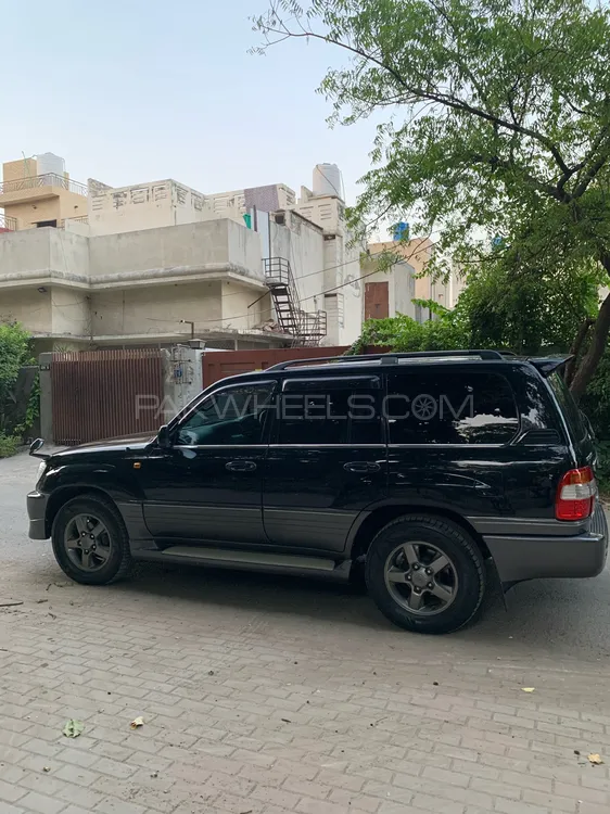 Toyota Land Cruiser 2006 for Sale in Lahore Toyota Land Cruiser 2006 for Sale in Lahore Image-9