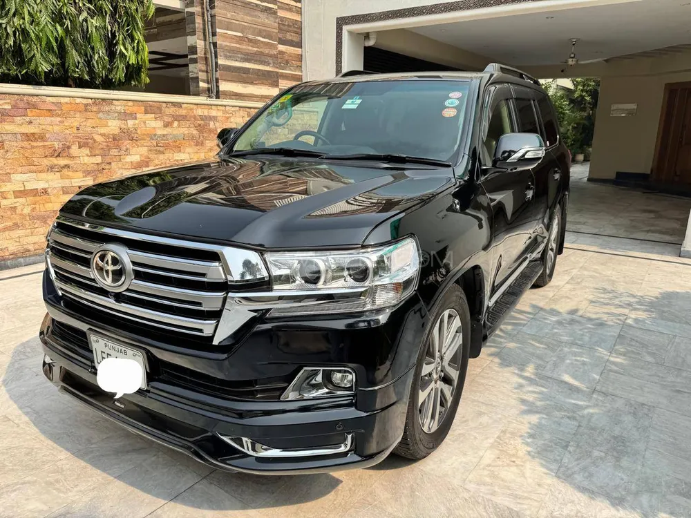 Toyota Land Cruiser 2011 for Sale in Lahore Toyota Land Cruiser 2011 for Sale in Lahore Image-2