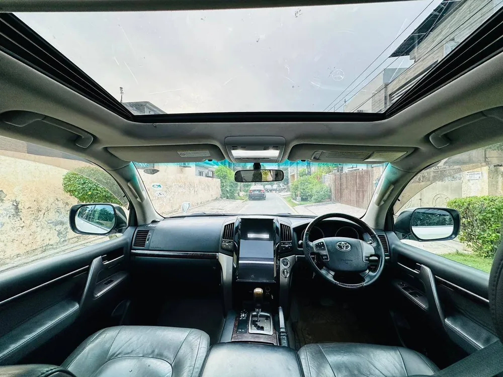 Toyota Land Cruiser 2011 for Sale in Lahore Toyota Land Cruiser 2011 for Sale in Lahore Image-7