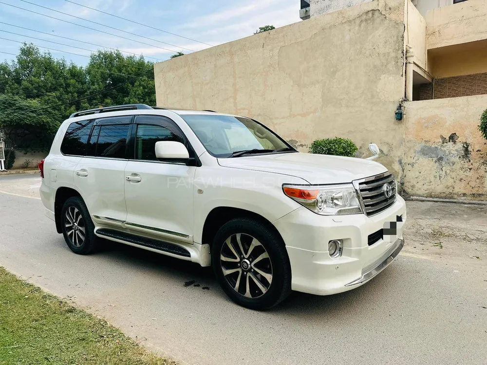 Toyota Land Cruiser 2011 for Sale in Lahore Toyota Land Cruiser 2011 for Sale in Lahore Image-6