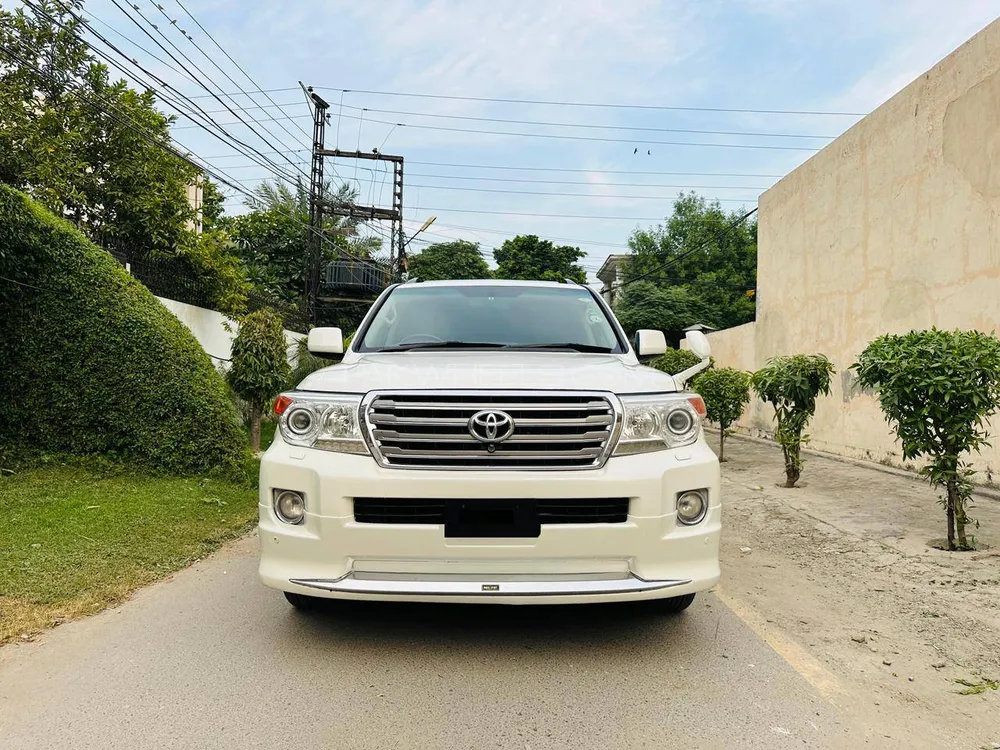Toyota Land Cruiser 2011 for Sale in Lahore Toyota Land Cruiser 2011 for Sale in Lahore Image-13