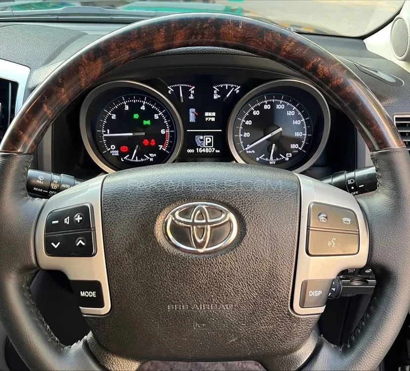 Toyota Land Cruiser 2012 for Sale in Karachi Toyota Land Cruiser 2012 for Sale in Karachi Image-8