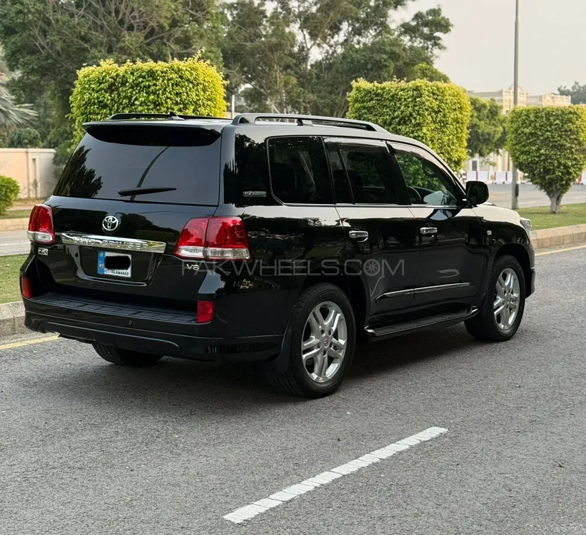 Toyota Land Cruiser 2010 for Sale in Lahore Toyota Land Cruiser 2010 for Sale in Lahore Image-4