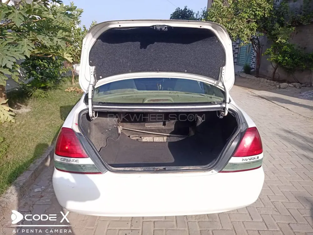 Toyota Mark II 2005 for Sale in Sialkot Toyota Mark II 2005 for Sale in Sialkot Image-9