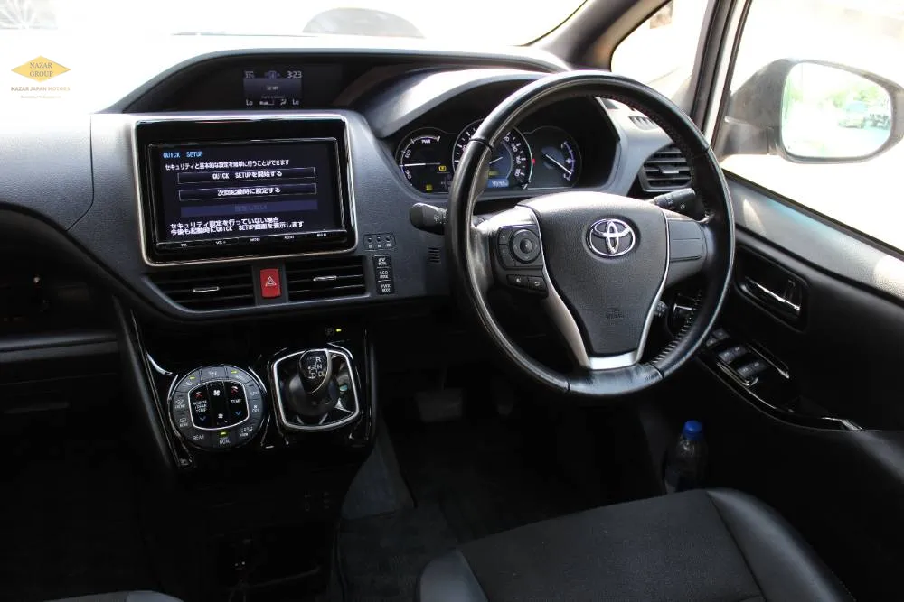 Toyota Noah 2018 for Sale in Karachi Toyota Noah 2018 for Sale in Karachi Image-16