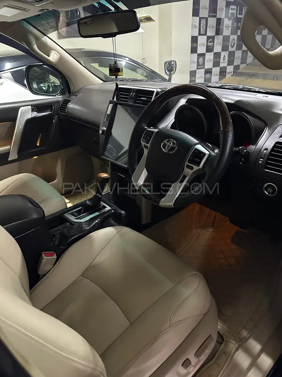 Toyota Prado 2011 for Sale in Lahore Toyota Prado 2011 for Sale in Lahore Image-7