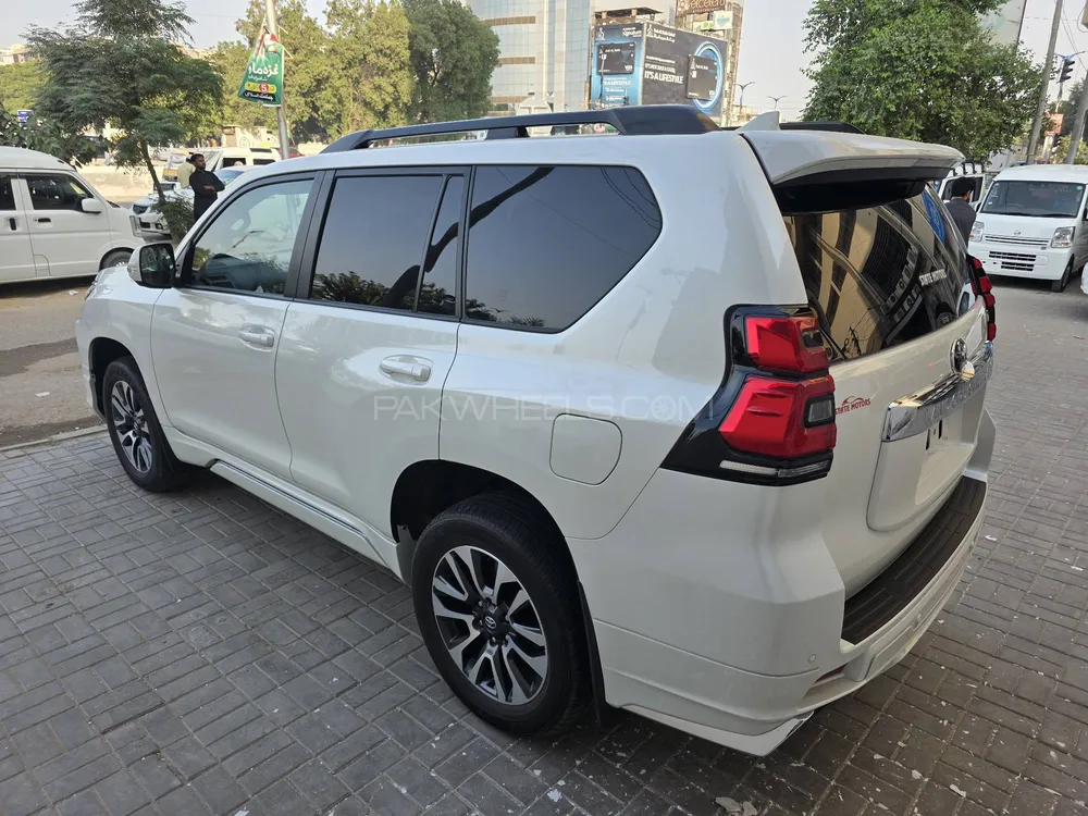 Toyota Prado 2021 for Sale in Karachi Toyota Prado 2021 for Sale in Karachi Image-5