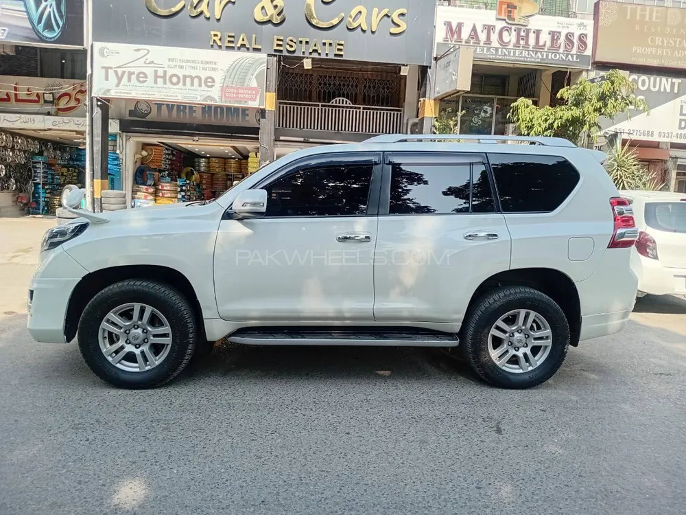 Toyota Prado 2011 for Sale in Islamabad Toyota Prado 2011 for Sale in Islamabad Image-4