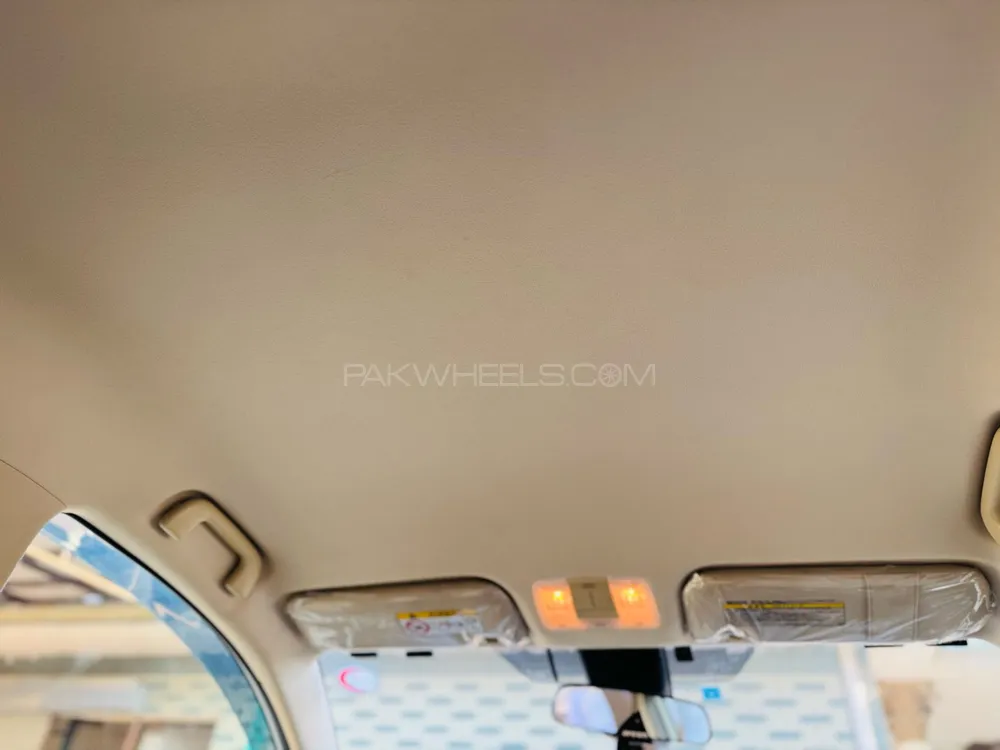 Toyota Premio 2016 for Sale in Peshawar Toyota Premio 2016 for Sale in Peshawar Image-18