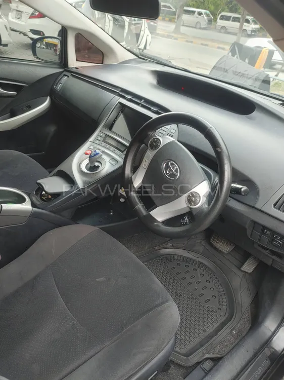 Toyota Prius 2012 for Sale in Islamabad Toyota Prius 2012 for Sale in Islamabad Image-6