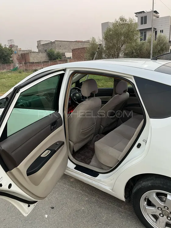Toyota Prius 2007 for Sale in Lahore Toyota Prius 2007 for Sale in Lahore Image-10