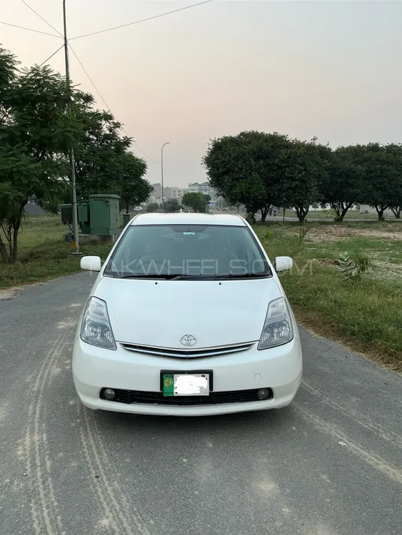 Toyota Prius 2007 for Sale in Lahore Toyota Prius 2007 for Sale in Lahore Image-1