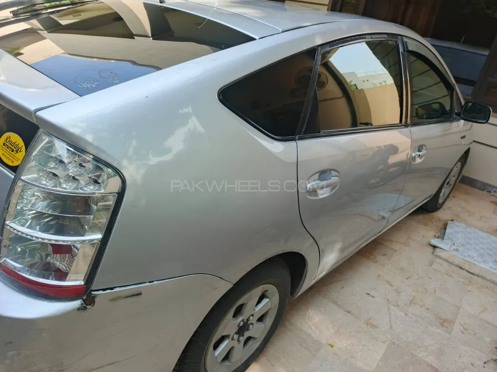 Toyota Prius 2007 for Sale in Karachi Toyota Prius 2007 for Sale in Karachi Image-15