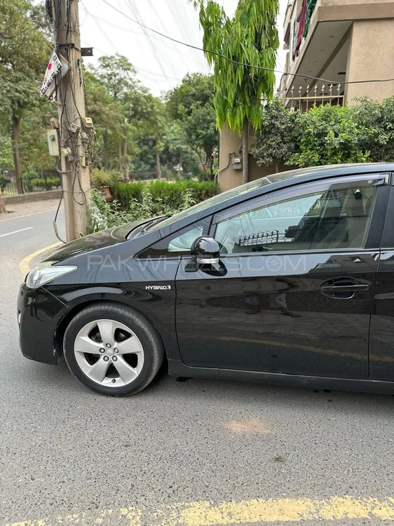 Toyota Prius 2010 for Sale in Lahore Toyota Prius 2010 for Sale in Lahore Image-18
