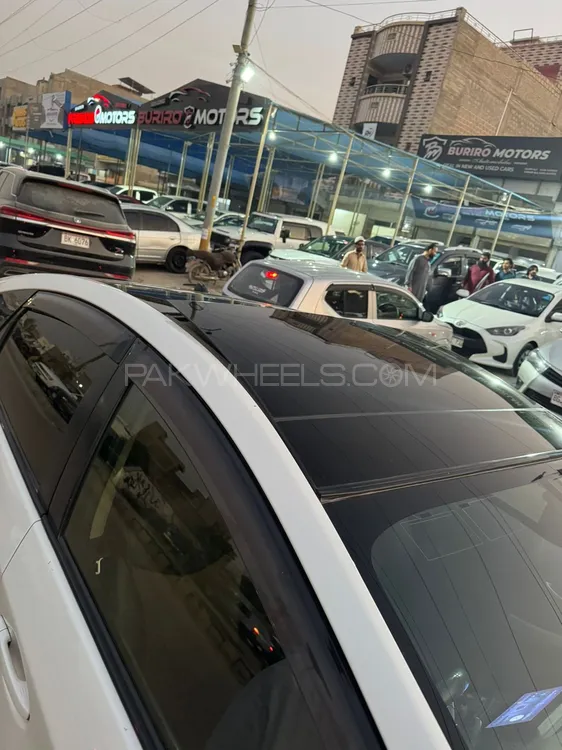 Toyota Prius 2015 for Sale in Karachi Toyota Prius 2015 for Sale in Karachi Image-11
