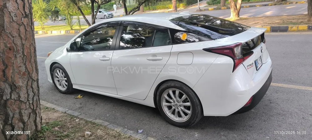 Toyota Prius 2020 for Sale in Islamabad Toyota Prius 2020 for Sale in Islamabad Image-3